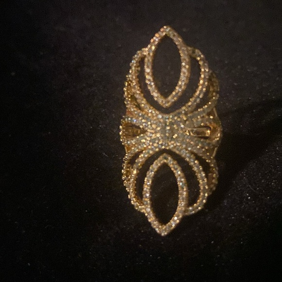 Women ring!! - Picture 2 of 3